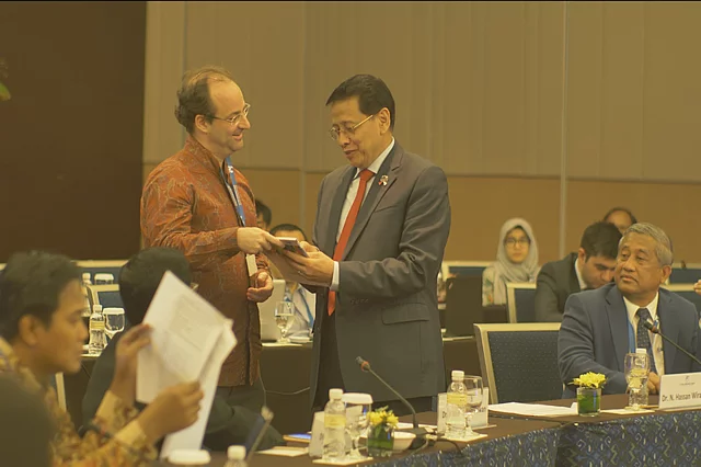 ©2019 FES Indonesia