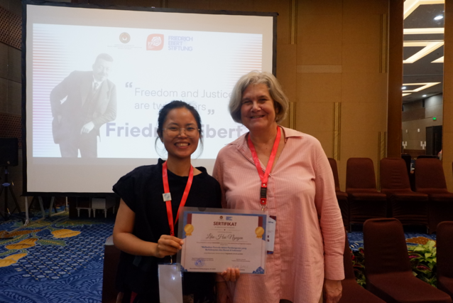 Left: Ms Hai Linh Nguyen, Right: Brigitte Juchems, FES Indonesia Resident Director